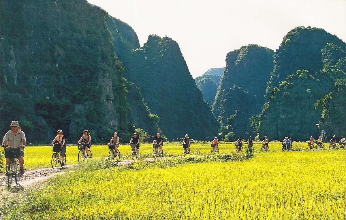 Chặng đường 66 năm Du lịch Việt Nam: Từ ngành dịch vụ đến động lực tăng trưởng quan trọng của nền kinh tế