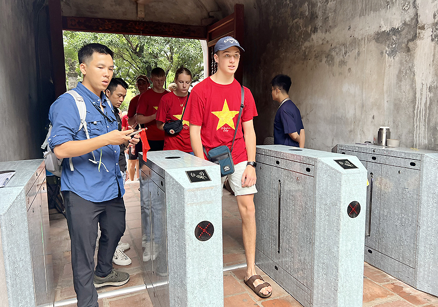 Vé điện tử: Mở cánh cửa trải nghiệm du lịch thông minh