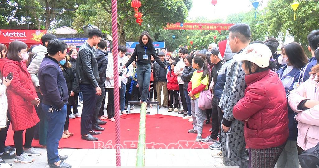 Nét đẹp trò chơi dân gian ở Lễ hội Văn hóa dân gian Phố Hiến