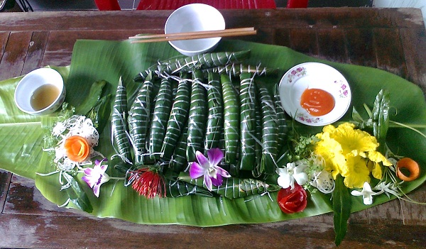 banh-rang-bua-dac-san-vung-que-hung-yen1-1